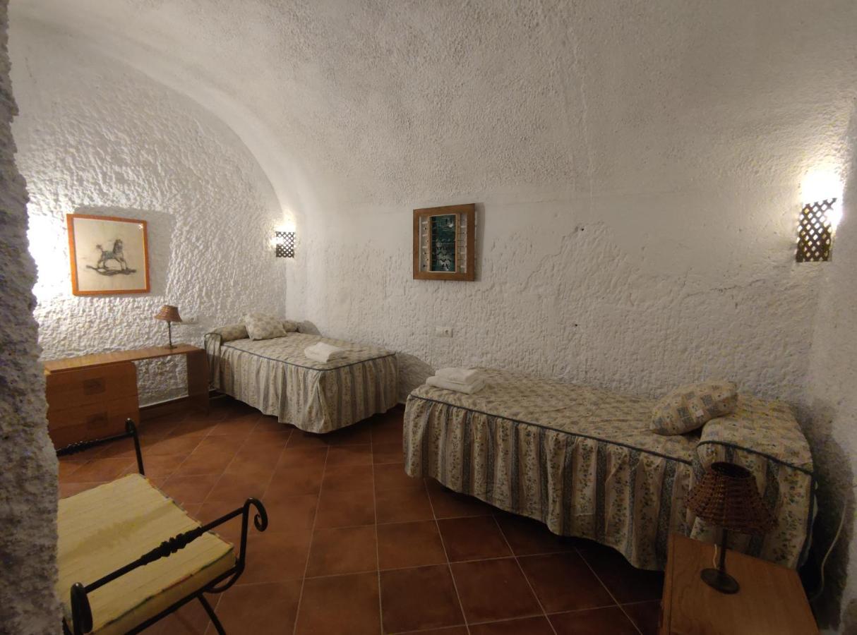 Cuevas La Cocinillas Graena
