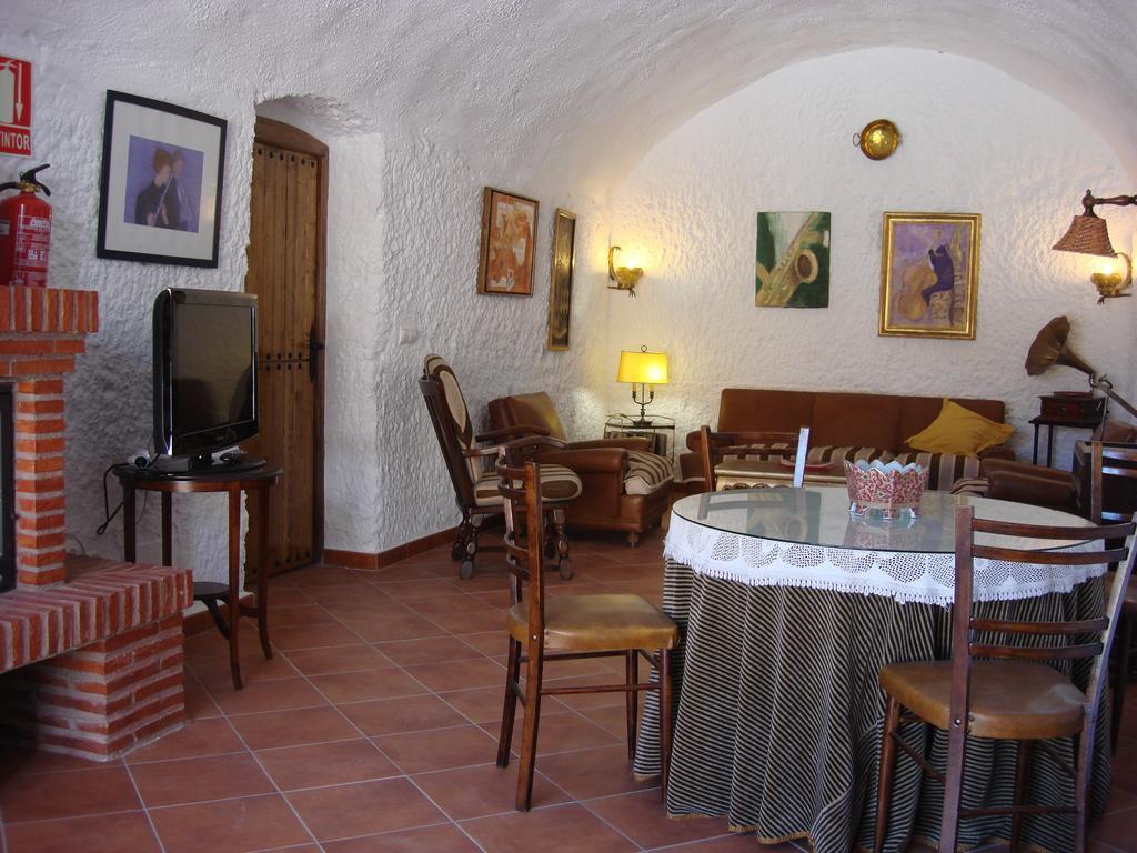 Cuevas La Cocinillas